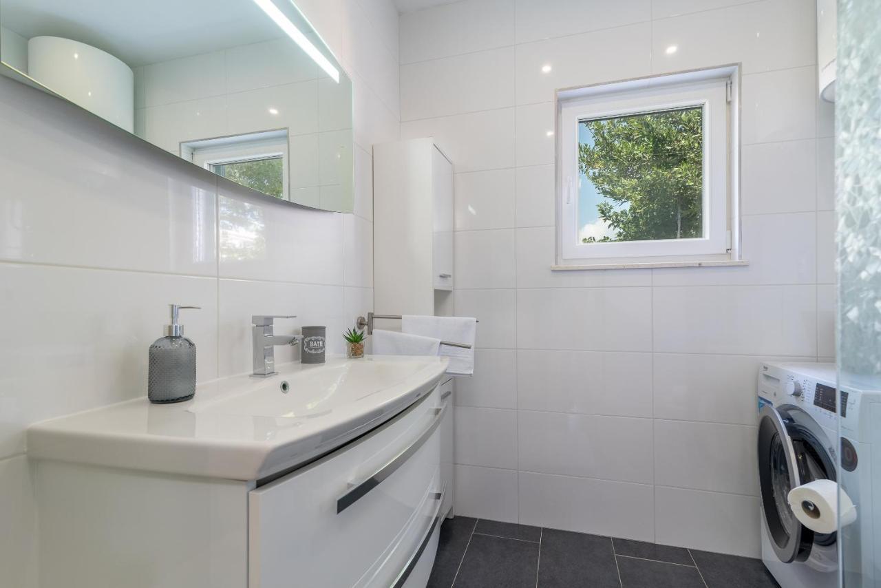 Apartment Ela Trogir Eksteriør bilde